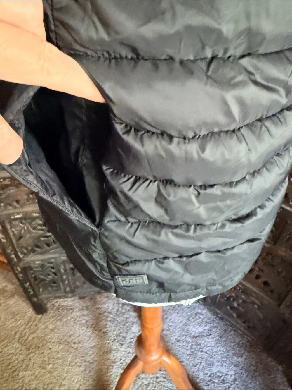 GAP Black Quilted Lightweight Puffer Vest Water Resistant